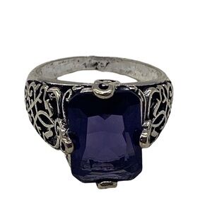 Womens‎ Fashion Ring Purple Gemstone Silver Plated Metal Intricate Design Size 9